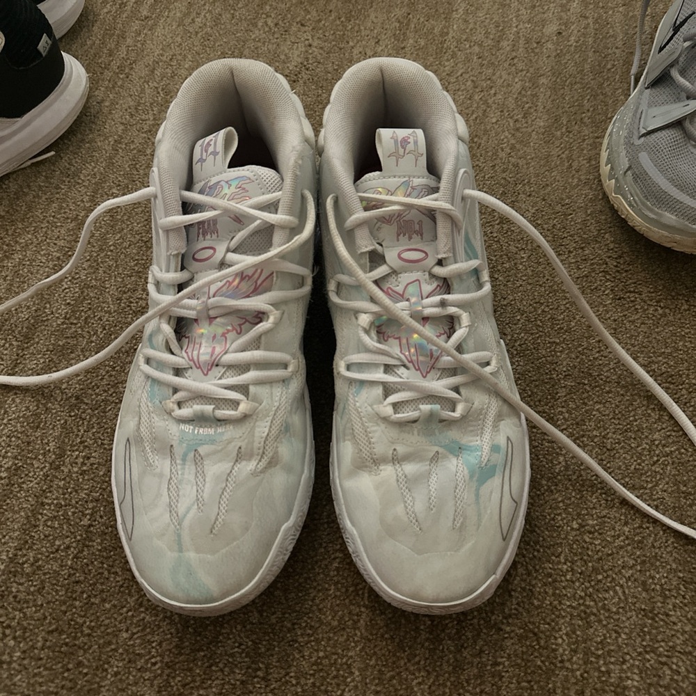 Puma lamelo MB3.0
Lightly worn